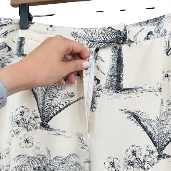 Harold’s Vintage Navy & Cream Tropical Palm Tree Silk Linen Blend Cropped Pants - Picture 5 of 7